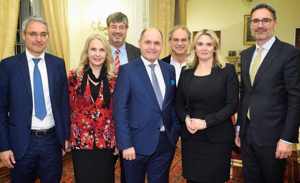 Die SVP-Delegation mit Wolfgang Sobotka (vorne in der Mitte)