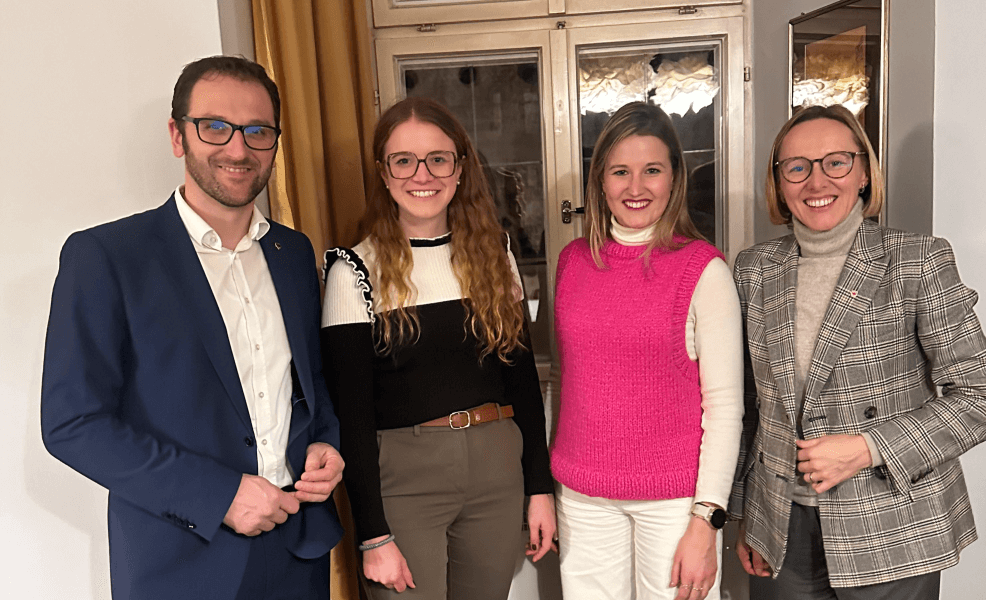 Von links nach rechts: Tiroler Landtagsabgeordneter Sebastian Kolland, Landesgeschäftsführerin der JVP Patricia Scherme, JG-Vorsitzende Anna Künig und Landesrätin Magdalena Amhof.
