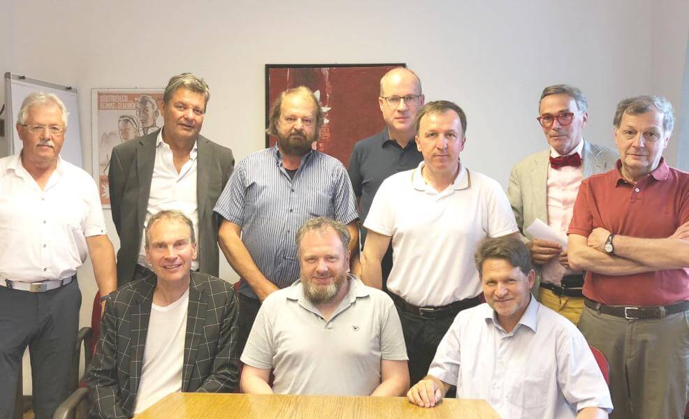 Der SVP-Bezirkswirtschaftsausschuss Pustertal mit Landtagskandidat Gert Lanz