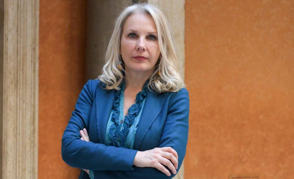 Julia Unterberger unterstützt Kampagne gegen Käfighaltung von Tieren